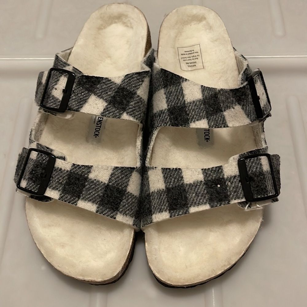 New Birkenstock Fleece Lining Gingham Sandals - Picture 3 of 6